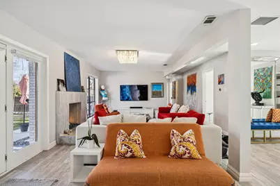 2715 Bonnywood Lane, Dallas, TX 75233 - Photo 11