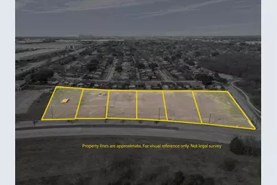 915 N Peachtree, Mesquite, TX 75149 - Photo 1