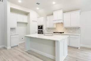 1237 Grand Mdws Dr, Godley, TX 76044 - Photo 13