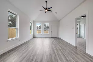 4812 Fellows Ln, Dallas, TX 75216 - Photo 5