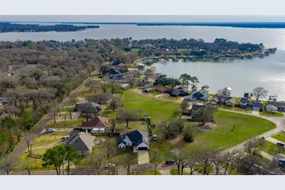 105 San Felipe Drive, Mabank, TX 75156 - Photo 29