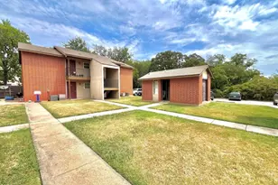 410 Bryan St, Denton, TX 76201 - Photo 1