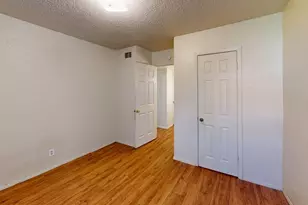 410 Bryan St, Denton, TX 76201 - Photo 11