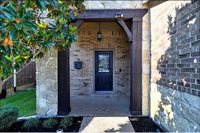 3021 Bans Crown Boulevard, Lewisville, TX 75056 - Photo 3