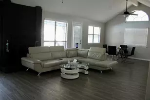 808 Bridgewater Ln, Mesquite, TX 75181 - Photo 3