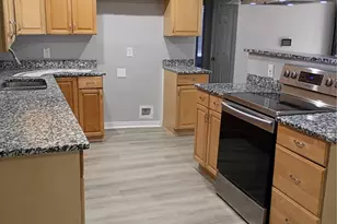 208 Almond St, Waxahachie, TX 75165 - Photo 11