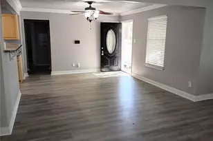 208 Almond St, Waxahachie, TX 75165 - Photo 3