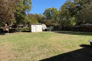 2206 12th St, Brownwood, TX 76801 - Photo 17