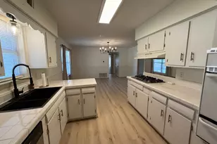 2206 12th St, Brownwood, TX 76801 - Photo 5