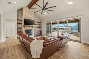 3420 Samoan Ct, Granbury, TX 76048 - Photo 5