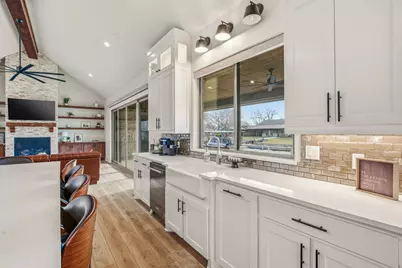 3420 Samoan Court, Granbury, TX 76048 - Photo 11