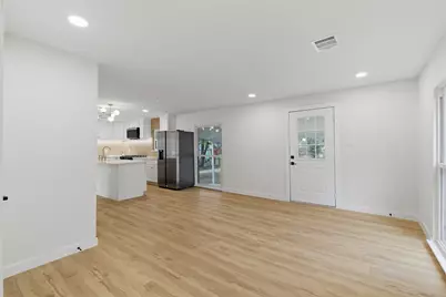 617 Ouida Street, Grand Prairie, TX 75051 - Photo 5