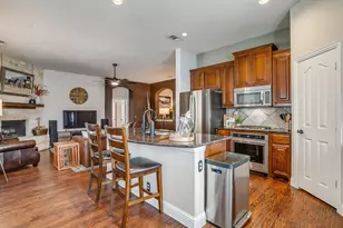 976 Tara Dr, Burleson, TX 76028 - Photo 13