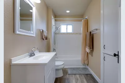 305 W Avenue Avenue E, Garland, TX 75040 - Photo 19