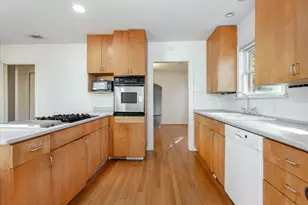 5543 McCommas Blvd, Dallas, TX 75206 - Photo 11