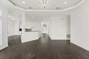 2912 Olympia Dr, Grand Prairie, TX 75052 - Photo 5