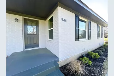 946 Jefferson Street E, Sulphur Springs, TX 75482 - Photo 1