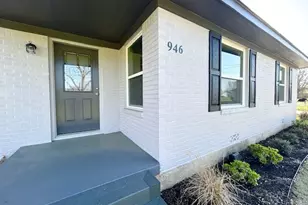 946 Jefferson St E, Sulphur Springs, TX 75482 - Photo 1