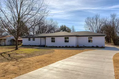 946 Jefferson Street E, Sulphur Springs, TX 75482 - Photo 1