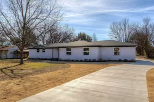 946 Jefferson St E, Sulphur Springs, TX 75482 - Photo 1