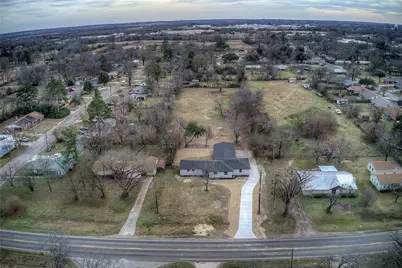 946 Jefferson Street E, Sulphur Springs, TX 75482 - Photo 27