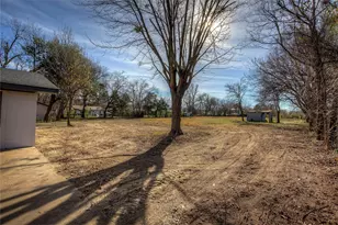 946 Jefferson St E, Sulphur Springs, TX 75482 - Photo 23