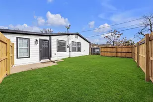 3732 Honeysuckle Ave, Fort Worth, TX 76111 - Photo 33