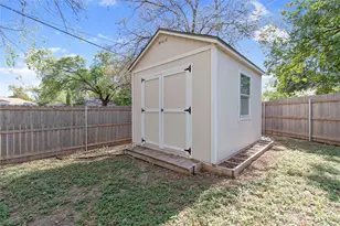 3909 Locke Ave, Fort Worth, TX 76107 - Photo 31