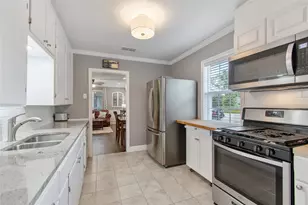 3909 Locke Ave, Fort Worth, TX 76107 - Photo 11