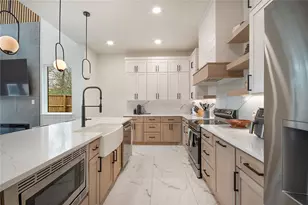 4648 Corregidor St, Dallas, TX 75216 - Photo 9