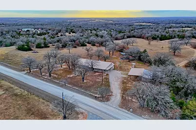 584 W Alamo Road, Bowie, TX 76230 - Photo 1