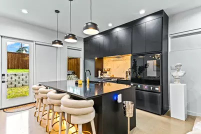 1211 Bonnie View Road, Dallas, TX 75203 - Photo 9