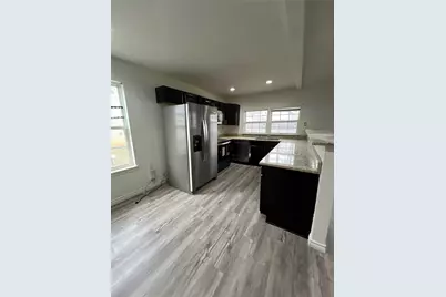 1009 Dawnview Street, Arlington, TX 76014 - Photo 3