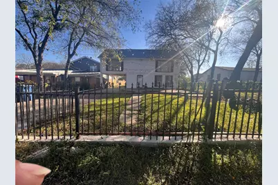 4838 Wisteria Street, Dallas, TX 75211 - Photo 5