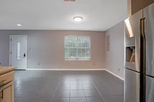 1312 W Connally St, Tyler, TX 75701 - Photo 9