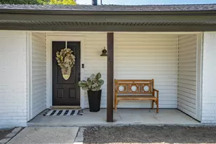 2717 Prestondale Dr, Hurst, TX 76054 - Photo 5