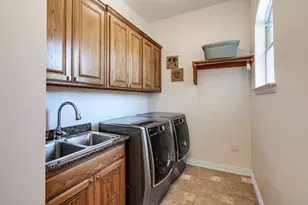 6506 Colonial Dr, Granbury, TX 76049 - Photo 21