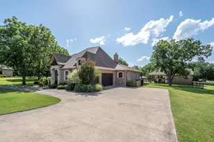 6506 Colonial Dr, Granbury, TX 76049 - Photo 37