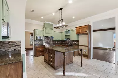 3806 Lakeshore Drive, Weatherford, TX 76087 - Photo 13