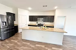 421 Starboard Dr, Crowley, TX 76036 - Photo 3