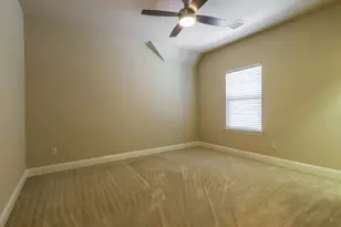 10552 Steinbeck Ln, Irving, TX 75063 - Photo 23