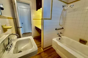 1103 Fair Ave, Gainesville, TX 76240 - Photo 9