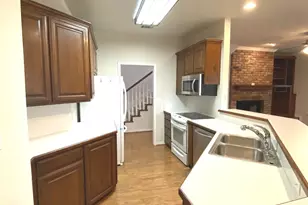 438 Lake Highland Dr, Lake Dallas, TX 75065 - Photo 3