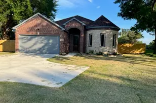 1202 Commerce Dr, Greenville, TX 75401 - Photo 3