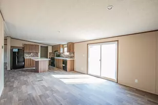 109 Draven Dr, Springtown, TX 76082 - Photo 11