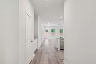 454 Suffolk Dr, Ferris, TX 75125 - Photo 13