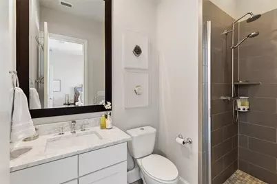 916 W Peach Street, Fort Worth, TX 76102 - Photo 19
