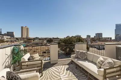 916 W Peach Street, Fort Worth, TX 76102 - Photo 25