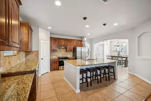 520 Eastland Dr, Lewisville, TX 75056 - Photo 9