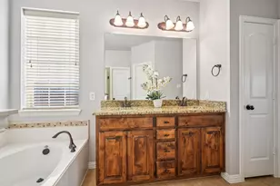 520 Eastland Dr, Lewisville, TX 75056 - Photo 15